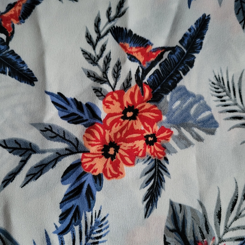 Tropical top - Picture 2 of 5